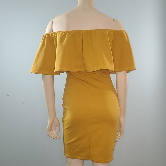 Pinc Mustard Off-Shoulder Mini Dress, S - Picture 4 of 8